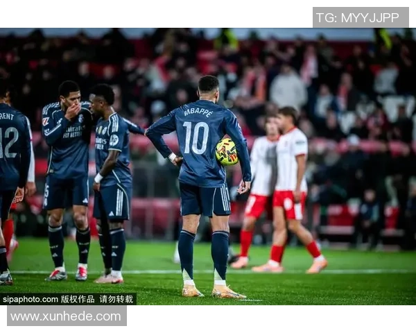 西班牙足球明星8号的辉煌历程与传奇瞬间回顾